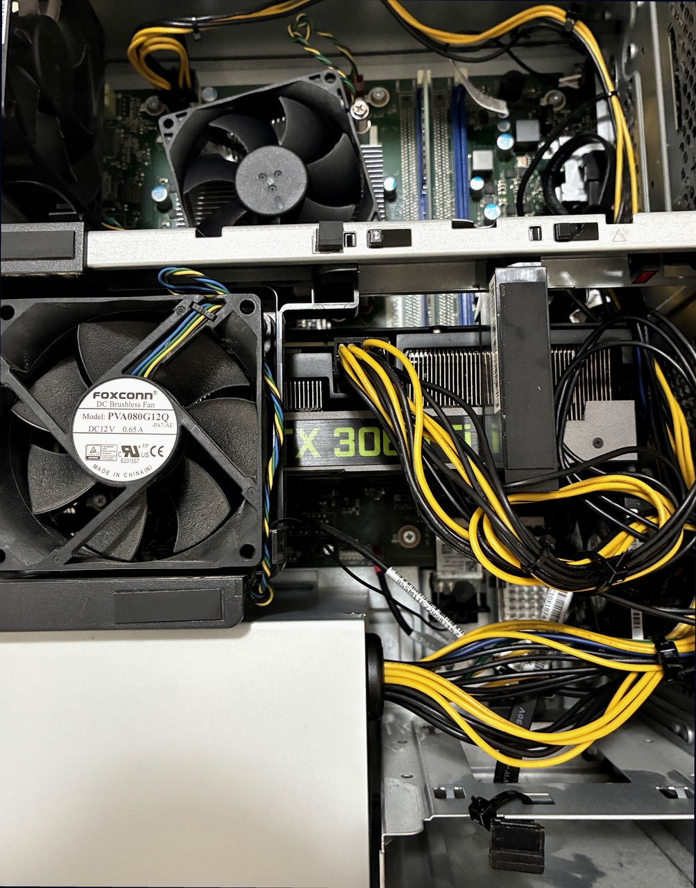 Cablaggio 24 pin e ventola Foxconn dopo ricollegamento PSU originale a Monza